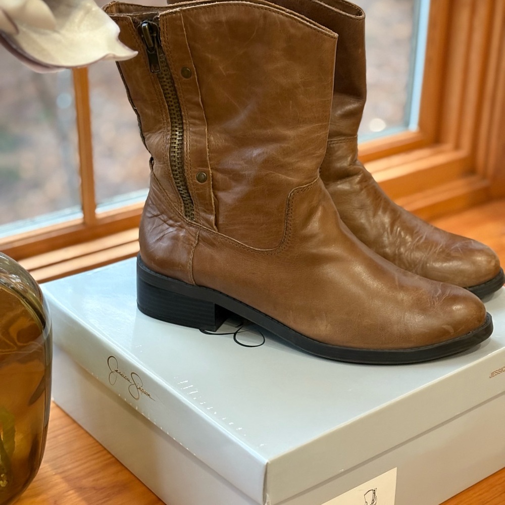New with box-Jessica Simpson Brown Booties with Classic Pull-On Design